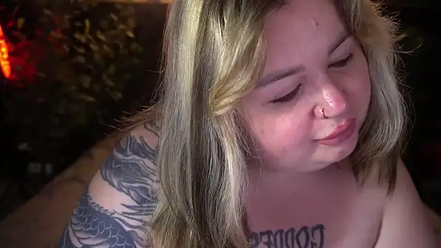 ZaraReignn Webcam-Show