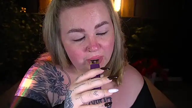ZaraReignn's Webcam Show