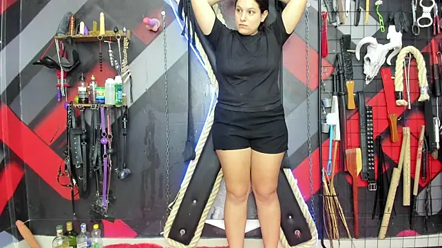 SUBMISSION_BDSM Adlı Modelin Web Kamerası Şovu