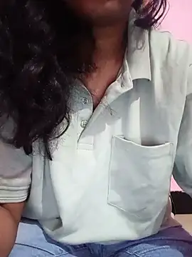 Villageammu18's Live XXX Chat