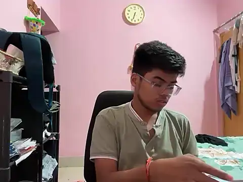 Show modela draytwink na web-kameri