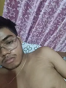 Show modela draytwink na web-kameri