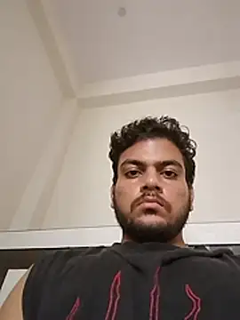 הופעת וובקאם של kishansmalldick