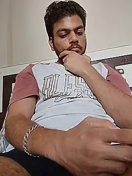 Realcumshow Webcam Show