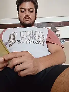 Realcumshow webcam show