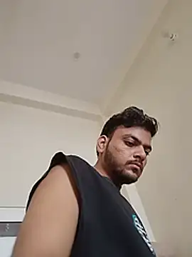 Realcumshow Show Webcam
