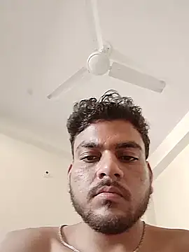 Realcumshow Show Webcam