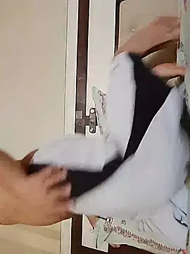 Realcumshow 网络视讯表演