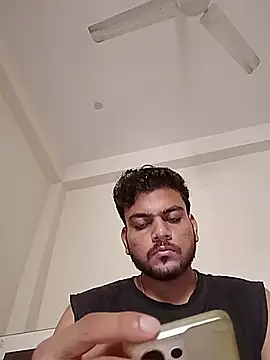 Realcumshow: διαδικτυακό σόου στην κάμερα