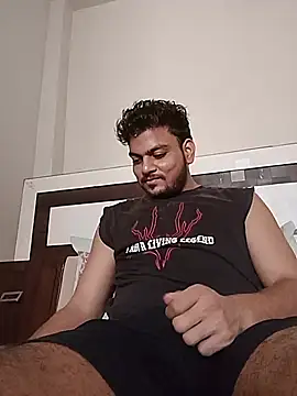 Realcumshow Show in webcam