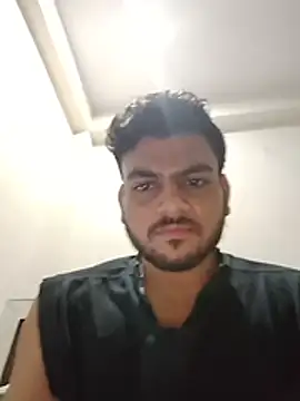 Realcumshow Adlı Modelin Web Kamerası Şovu