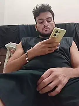 Realcumshow Adlı Modelin Web Kamerası Şovu