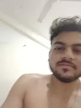 Realcumshow: διαδικτυακό σόου στην κάμερα