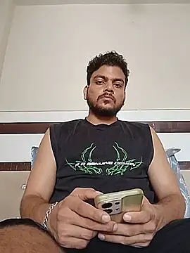 Show modela Realcumshow na web-kameri