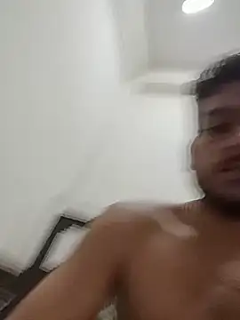 Realcumshow Show in webcam