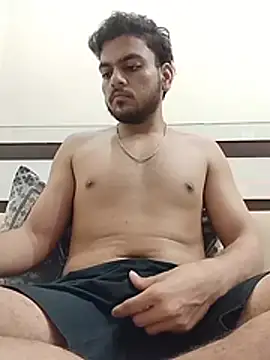 Realcumshow webcam show