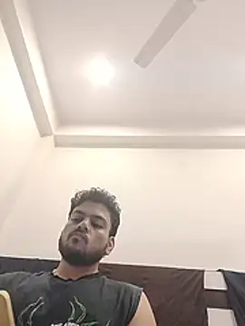 Realcumshow Adlı Modelin Web Kamerası Şovu