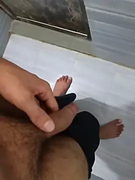 Realcumshow Webcamshow