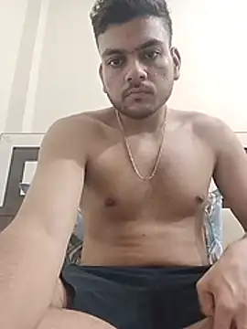Show modela Realcumshow na web-kameri