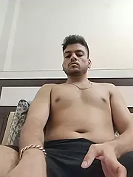Realcumshow Adlı Modelin Web Kamerası Şovu