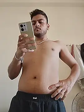 Show modela Realcumshow na web-kameri