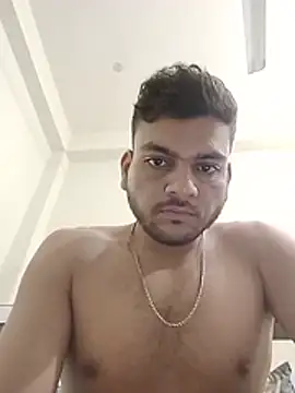 Realcumshow Adlı Modelin Web Kamerası Şovu