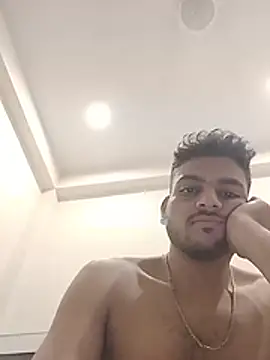 Show modela Realcumshow na web-kameri