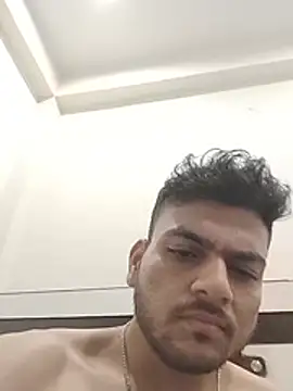 Realcumshow Adlı Modelin Web Kamerası Şovu