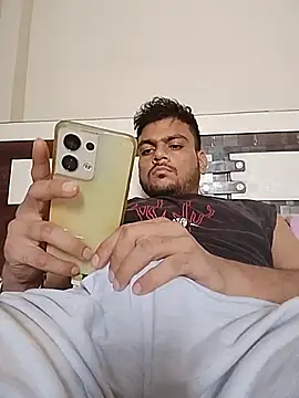 Realcumshow Adlı Modelin Web Kamerası Şovu