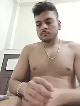 Realcumshow Show in webcam