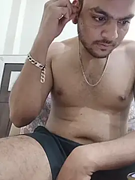 Realcumshow Webcam Show