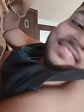 Realcumshow Show Webcam
