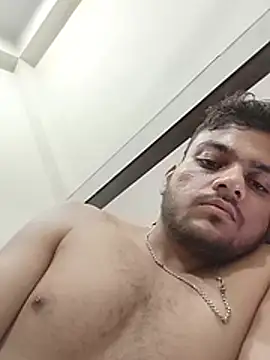 Realcumshow Adlı Modelin Web Kamerası Şovu