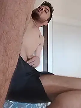 Realcumshow's Webcam Show