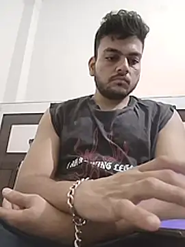 Realcumshow Adlı Modelin Web Kamerası Şovu