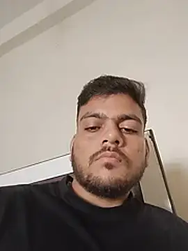 הופעת וובקאם של Realcumshow