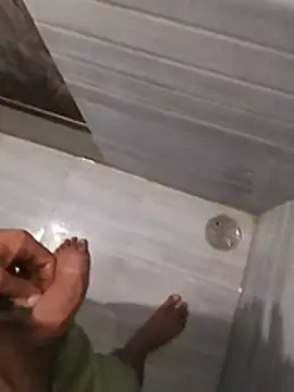 Realcumshow 网络视讯表演