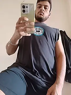 Realcumshow webcam show