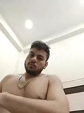 Realcumshow webcam show