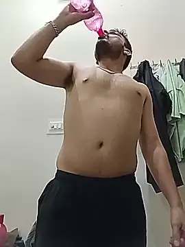 Webkamerová show Realcumshow