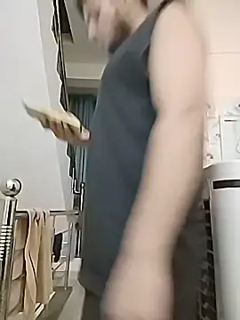 Realcumshow: διαδικτυακό σόου στην κάμερα