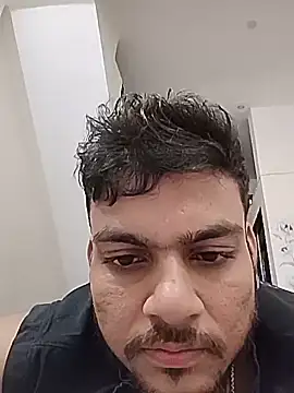 Realcumshow Adlı Modelin Web Kamerası Şovu
