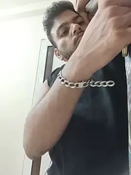 Realcumshow Webcamshow