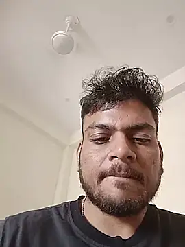 Realcumshow webcam show