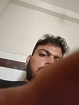 Realcumshow Webcamshow