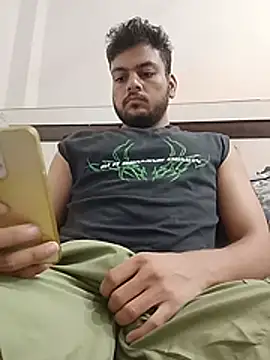 Realcumshow webcam show