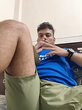 Pokazy przed kamerką – Realcumshow