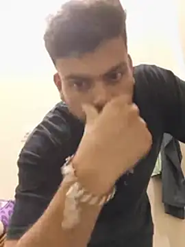 Realcumshow Webcam Show