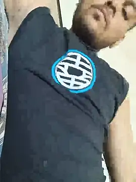 Realcumshow Show Webcam