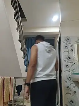 KISHAN_KI_RANDI_BNEGI_KYA Show Webcam